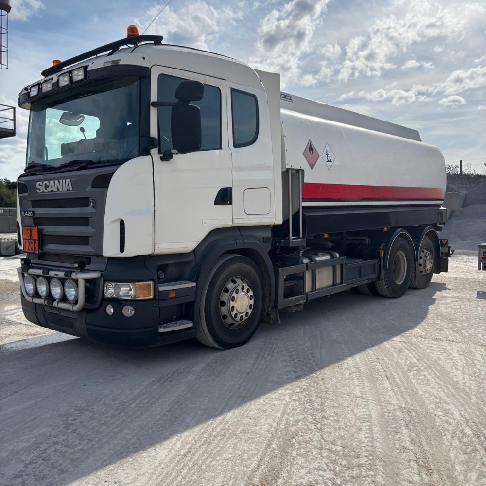 WhatsApp Image 2025-10-08 at 16.21.04 (4)