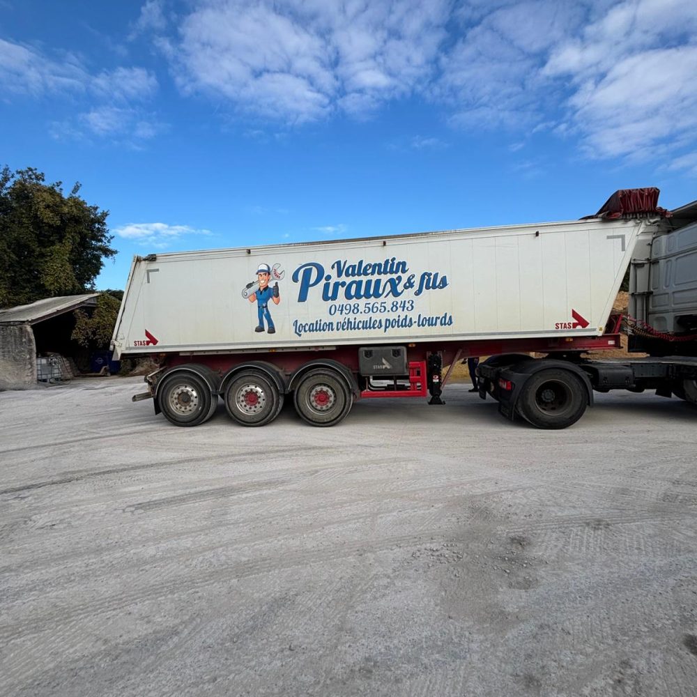 WhatsApp Image 2025-10-28 at 11.27.31 (33)