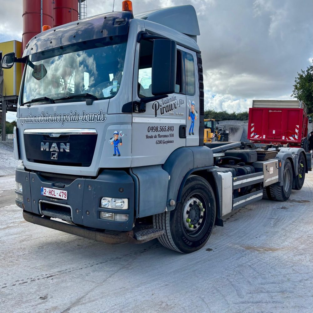 WhatsApp Image 2025-10-28 at 11.38.02