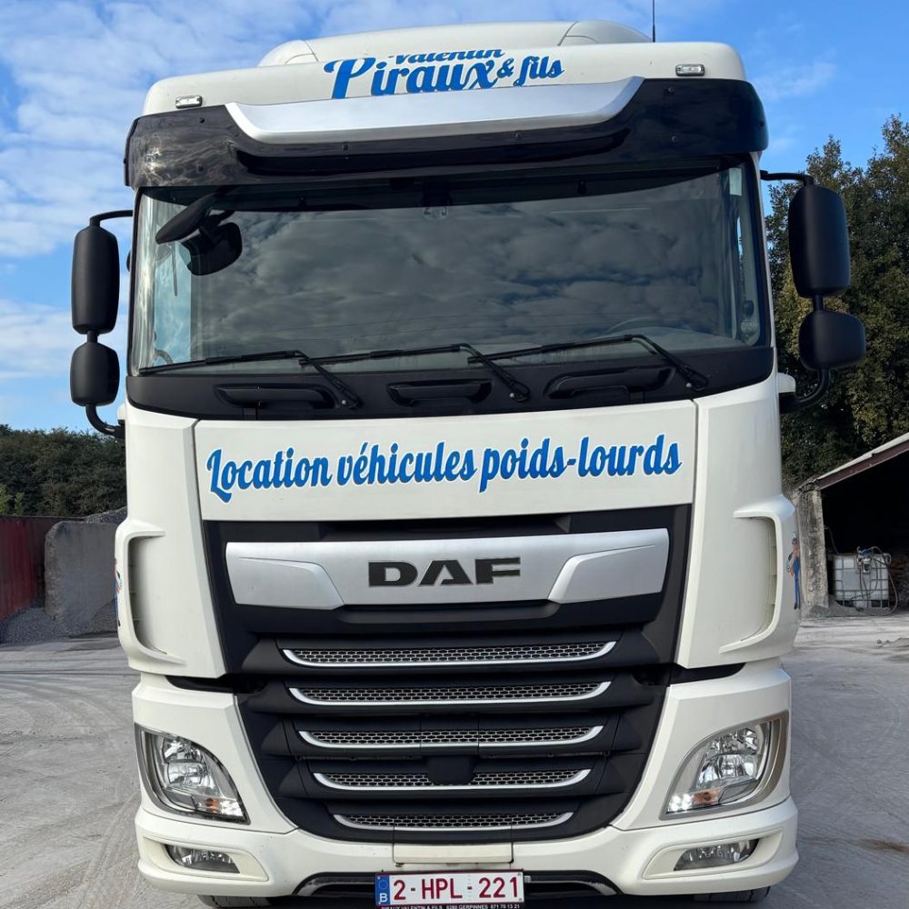 WhatsApp Image 2025-10-28 at 11.42.58 (2)