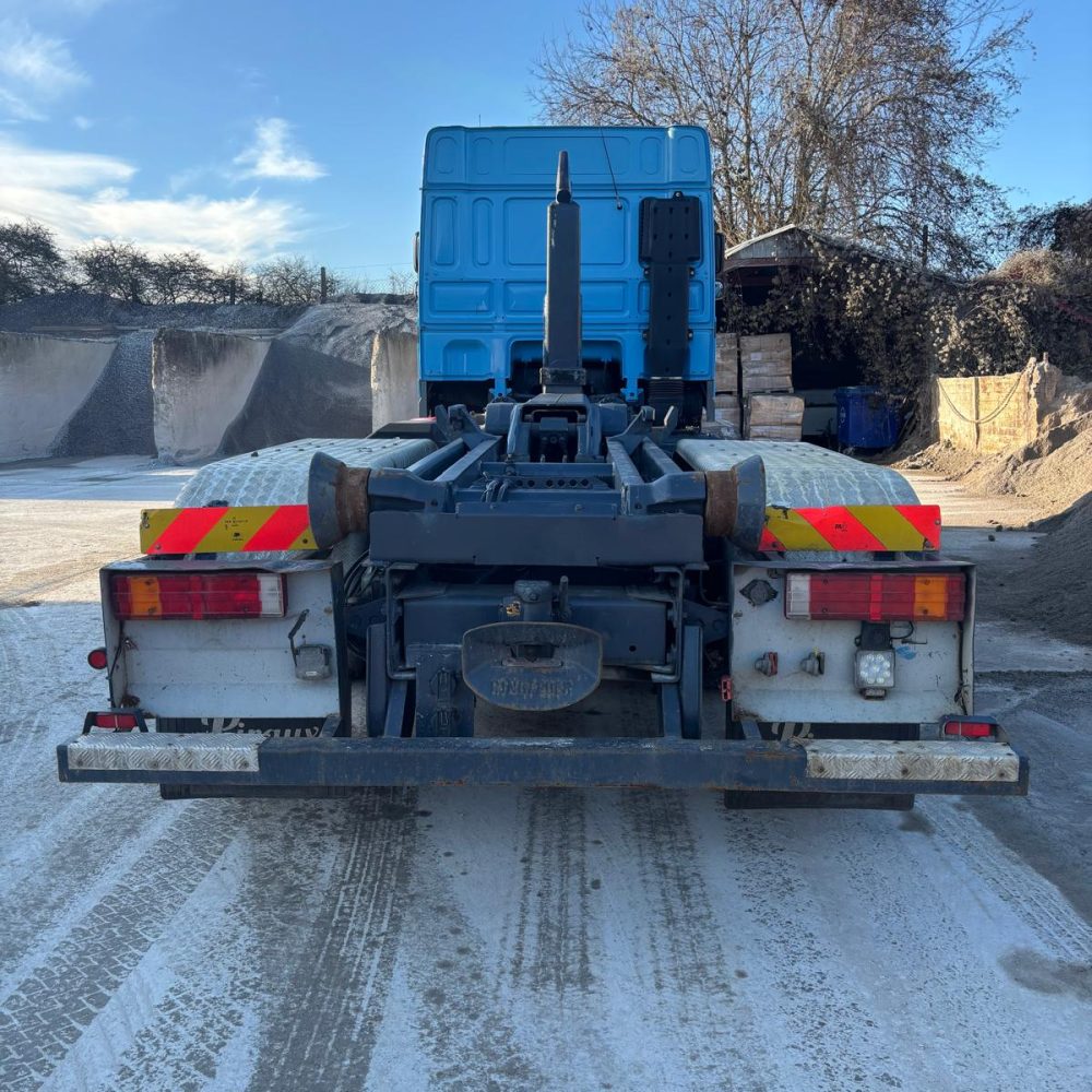 WhatsApp Image 2025-12-15 at 12.03.55 (17)